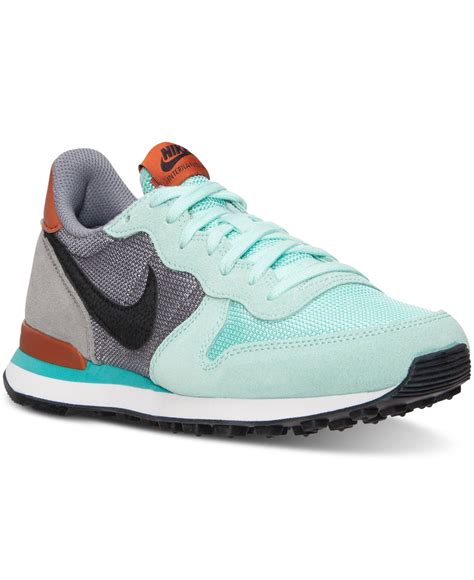 nike women's casual fashion sneakers